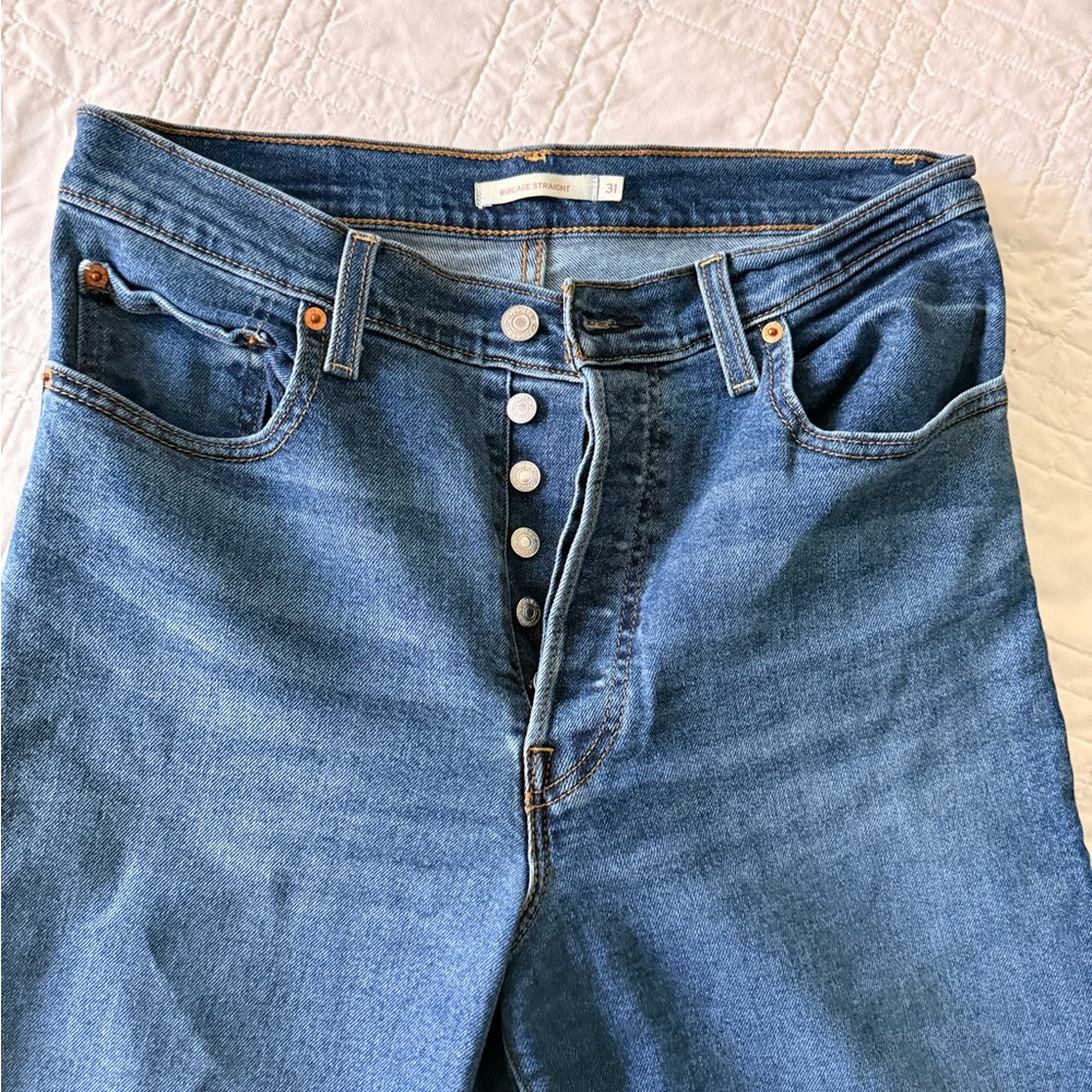 Levi's High Rise Blue Jeans